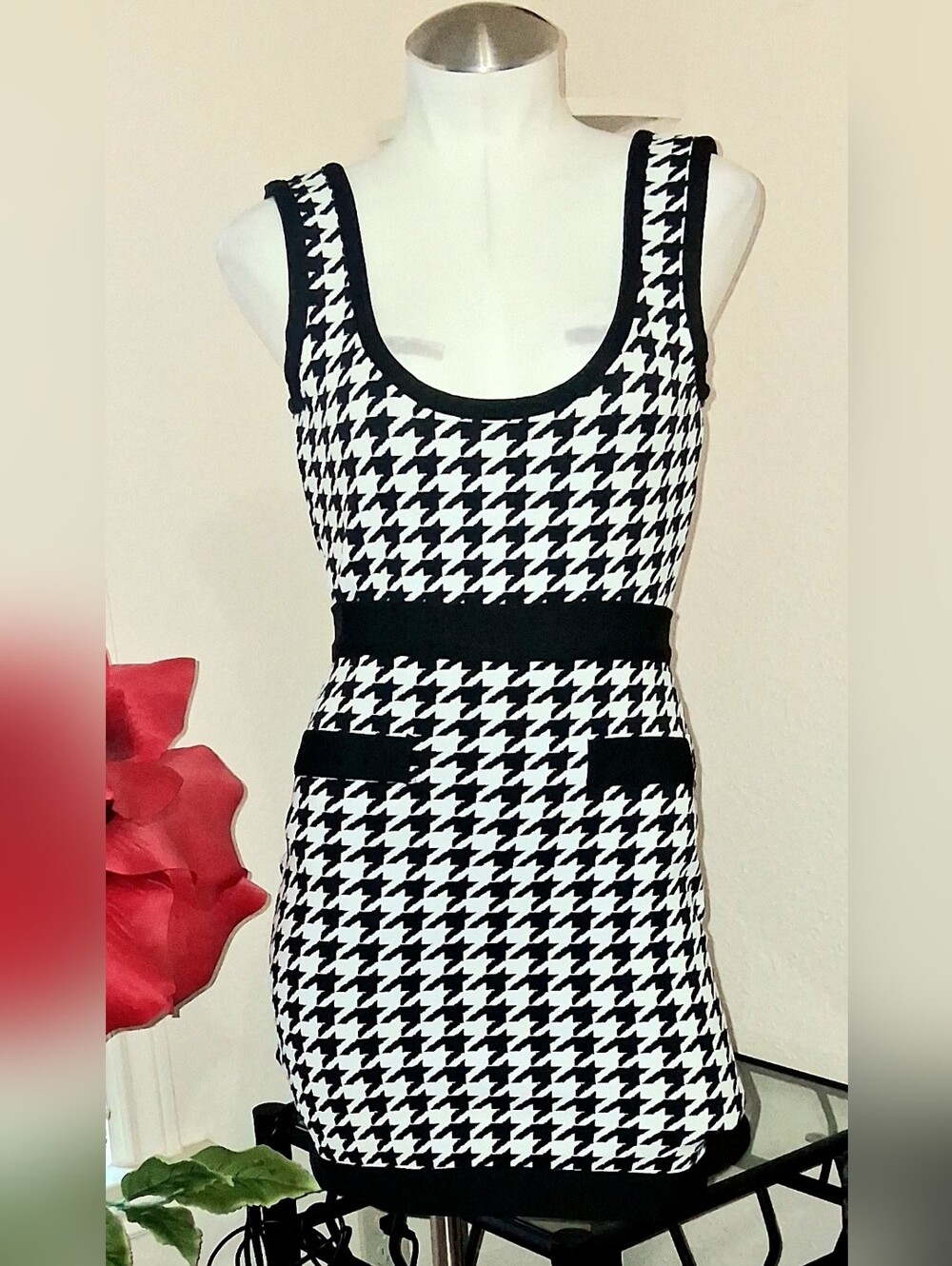 💲IT'S A SALE!! Black & White Houndstooth Skirt Set💲